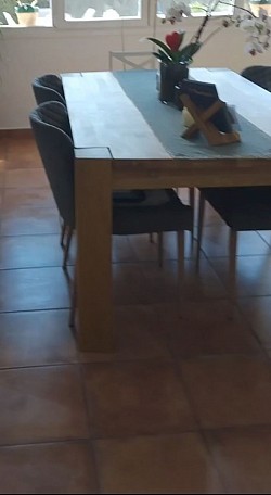 Limpieza de sala de estar de vivienda