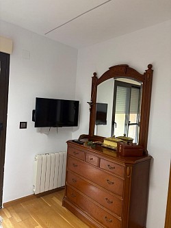 Reparación y pintura en habitación